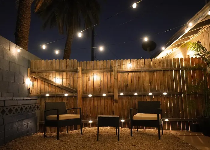 Cozy Retreat Near Phx Airport & Downtown Apartment Phoenix